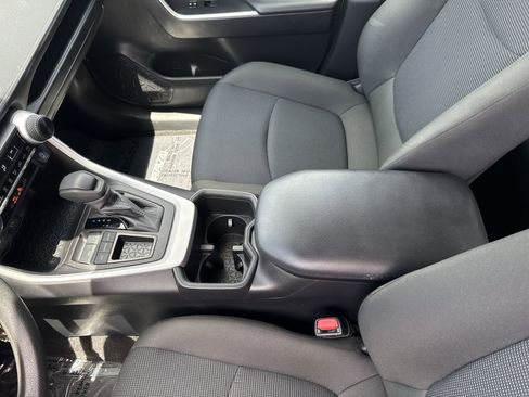 Certified 2024 Toyota RAV4 LE FWD image 22