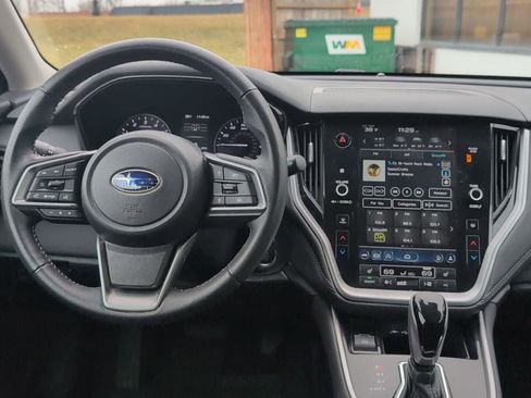 Used 2023 Subaru Outback Premium image 10