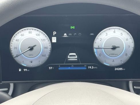 Used 2024 Hyundai Elantra SEL image 26