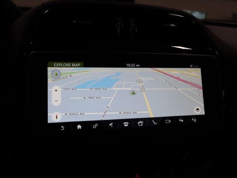 Used 2017 Jaguar F-PACE S image 32