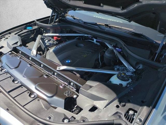 New 2026 BMW X5 sDrive40i w/ Premium Package RWD image 17
