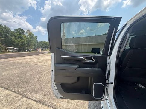 Used 2024 GMC Sierra 1500 SLT w/ SLT Premium Package AWD/4WD image 15