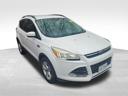 Used 2016 Ford Escape SE w/ Equipment Group 201A image 15