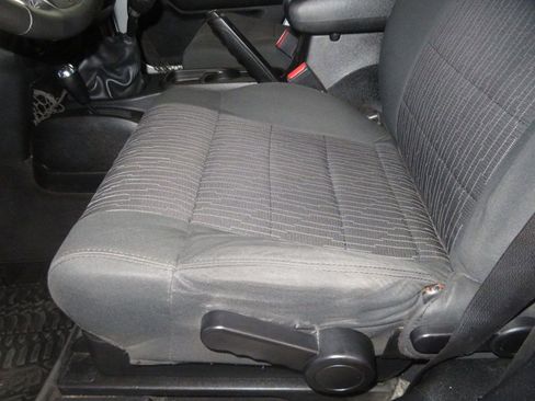 Used 2012 Jeep Wrangler Sport image 21