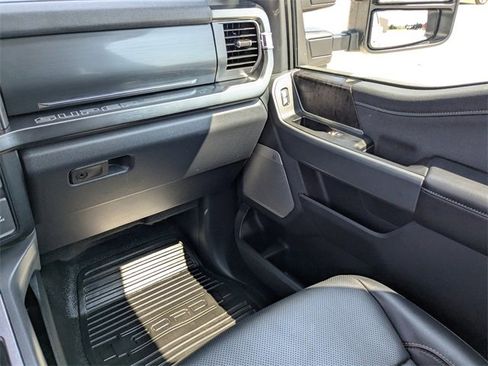 Used 2024 Ford F250 Lariat w/ Lariat Ultimate Package image 18