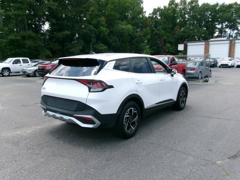 Used 2025 Kia Sportage LX FWD image 6