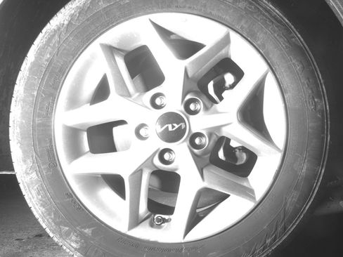 Used 2025 Kia Soul LX w/ LX Technology Package FWD image 13
