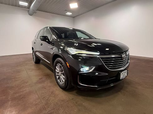 Used 2023 Buick Enclave Essence AWD/4WD image 30