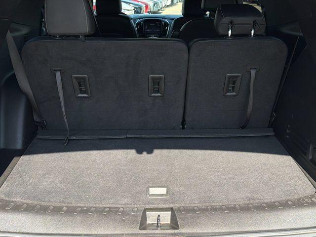 Used 2022 Chevrolet Traverse LT AWD/4WD image 17