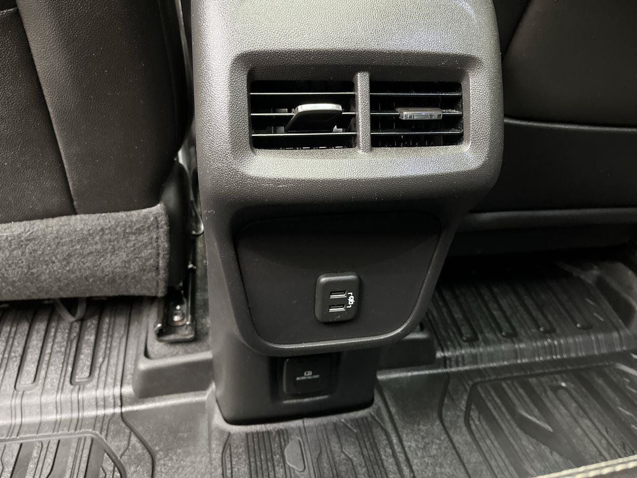 Used 2019 GMC Terrain Denali w/ Advanced Safety Package AWD/4WD image 13