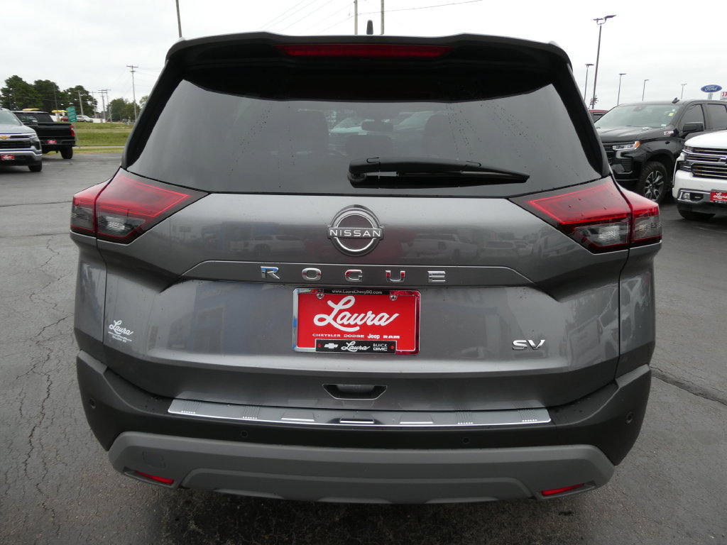 Used 2023 Nissan Rogue SV FWD image 6