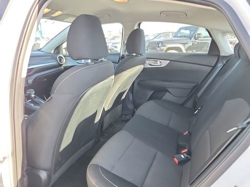 Used 2024 Kia Forte LXS image 9