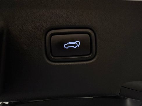 Used 2025 Hyundai Tucson Limited AWD/4WD image 23