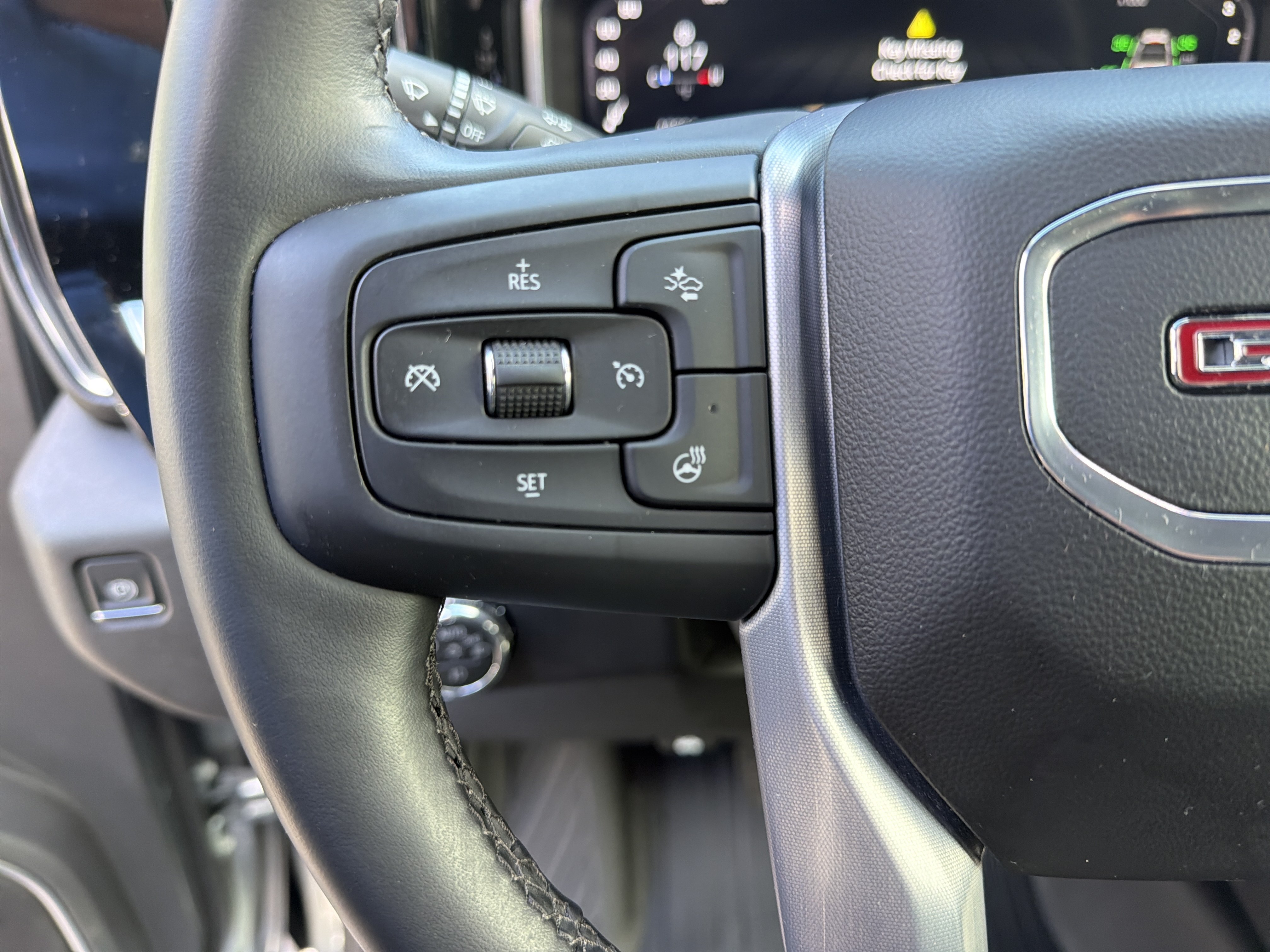 Used 2026 GMC Sierra 1500 Elevation w/ Elevation Select Package AWD/4WD image 19