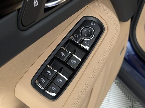 New 2026 Porsche Macan AWD/4WD image 27
