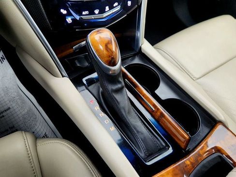 Used 2018 Cadillac XTS Luxury image 16