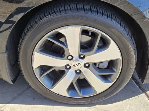 Used 2019 Kia Optima S FWD image 8