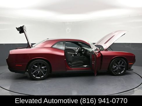 Used 2023 Dodge Challenger R/T w/ Blacktop Package image 35