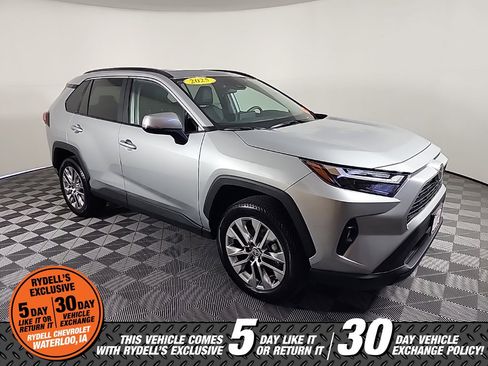 Used 2025 Toyota RAV4 XLE Premium image 1