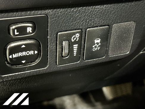 Used 2013 Toyota RAV4 XLE AWD/4WD image 10
