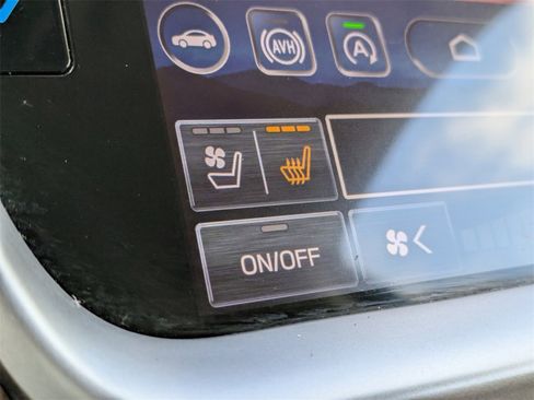 Used 2020 Subaru Outback Touring XT image 29