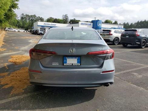 Used 2024 Honda Civic Sport image 5