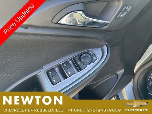 Used 2024 Chevrolet Malibu LT FWD image 6