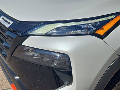 Used 2025 Nissan Rogue SV w/ Rock Creek Premium Package AWD/4WD image 19