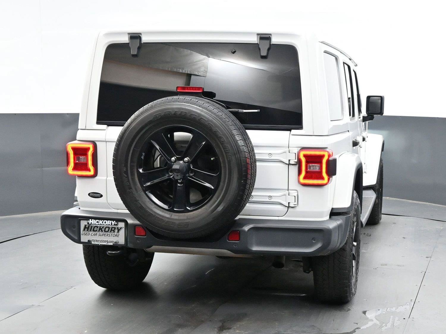 Used 2020 Jeep Wrangler Unlimited Sahara AWD/4WD image 6