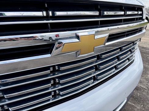 Used 2023 Chevrolet Suburban Premier image 41