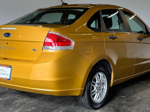 Used 2009 Ford Focus SE image 5