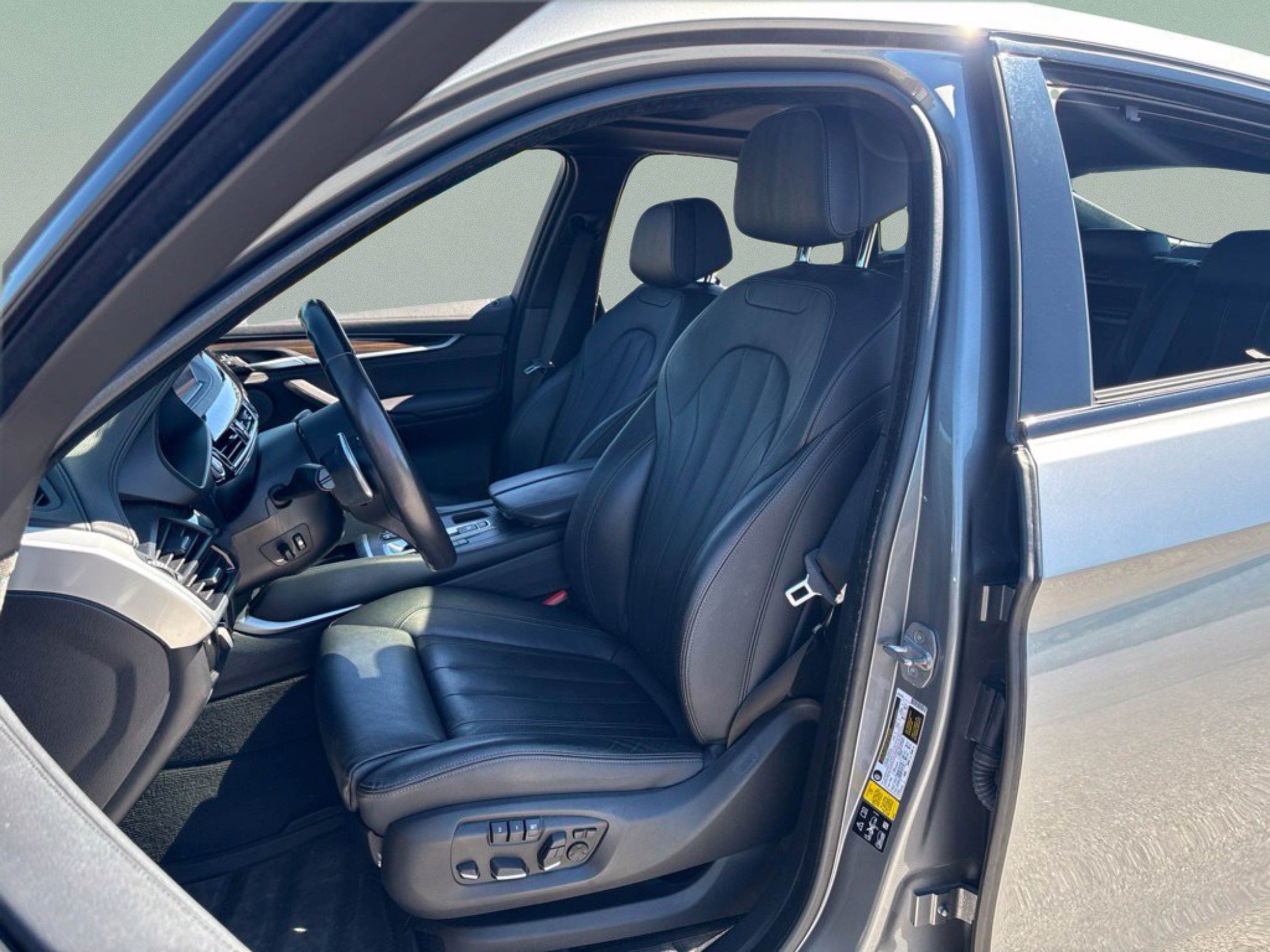 Used 2019 BMW X6 xDrive35i AWD/4WD image 16
