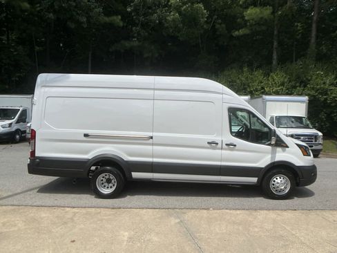 New 2024 Ford Transit 350 148 High Roof DRW AWD w/ Exterior Upgrade Package image 8
