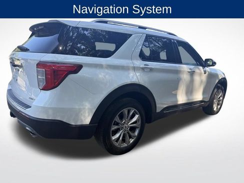 Used 2024 Ford Explorer Limited w/ Limited Technology Package AWD/4WD image 3