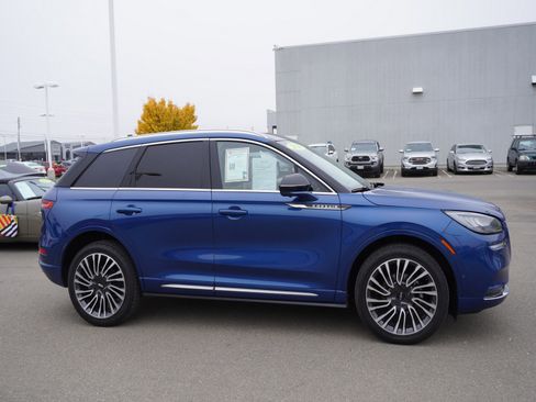 Used 2020 Lincoln Corsair Reserve w/ Equipment Group 201A image 4