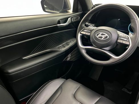 Used 2025 Hyundai Palisade Calligraphy image 11