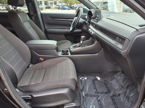 Used 2025 Honda CR-V Sport image 9