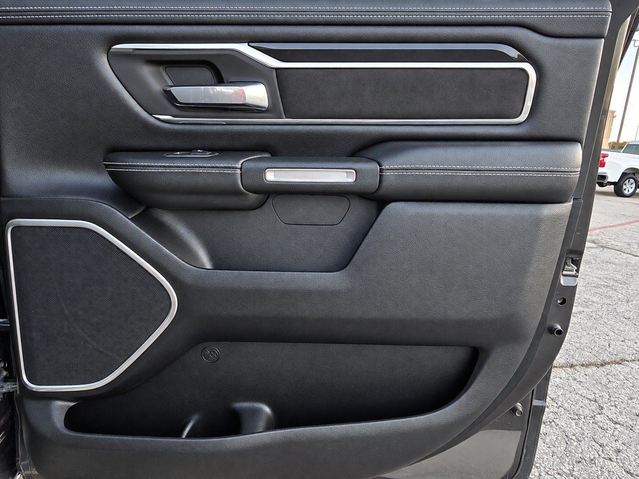 Used 2021 RAM 1500 Laramie w/ Night Edition AWD/4WD image 29