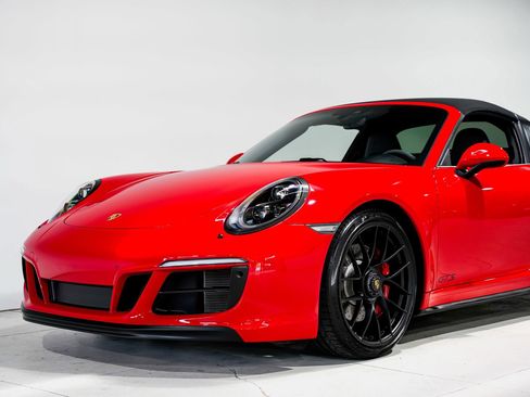 Used 2017 Porsche 911 Targa 4 GTS AWD/4WD image 31