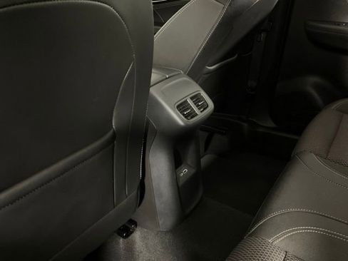 Used 2022 Buick Envision Preferred FWD image 17