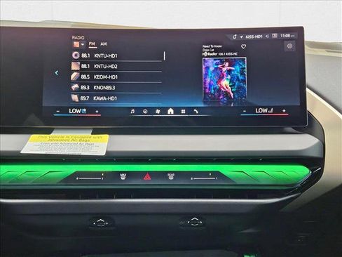 Used 2025 BMW X3 xDrive30i w/ Convenience Package image 11