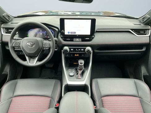 Used 2025 Toyota RAV4 XSE image 12