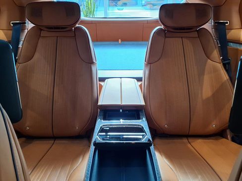 New 2025 Cadillac Celestiq image 13