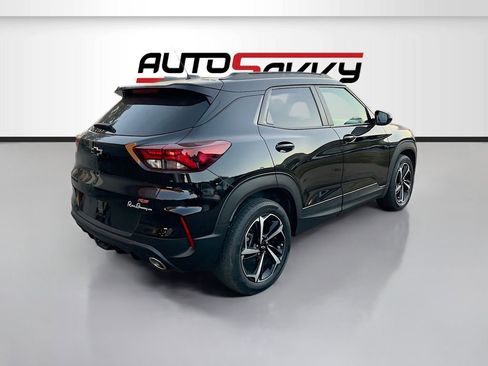 Used 2023 Chevrolet TrailBlazer RS w/ Sun and Liftgate Package FWD image 7