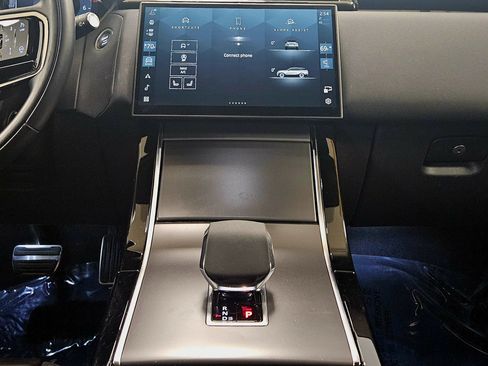 Used 2025 Land Rover Range Rover Velar Dynamic SE image 14