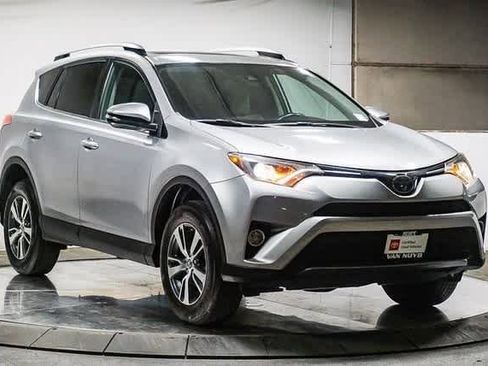 Certified 2017 Toyota RAV4 XLE image 4