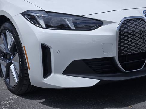 Used 2025 BMW i4 xDrive40i AWD/4WD image 7