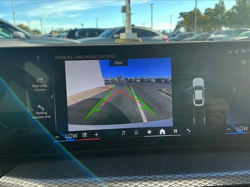 Used 2025 BMW 430i xDrive w/ M Sport Package image 22