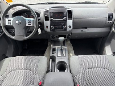 Used 2017 Nissan Frontier SV AWD/4WD image 15