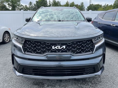 Used 2022 Kia Sorento S FWD image 8